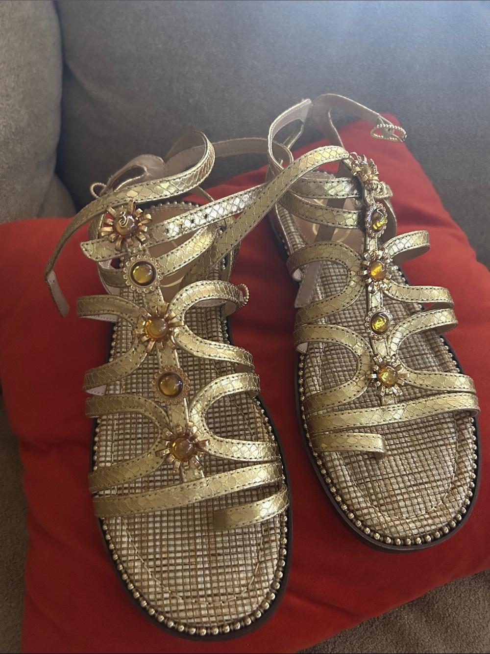 Beautiful NWOT Sam Edelman Gold Jeweled Gladiator Sandals